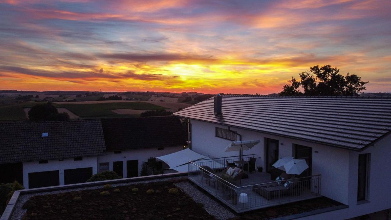 Moderne Ferienwohnung Naehe Bad Griesbach, Haarbach Kültér fotó